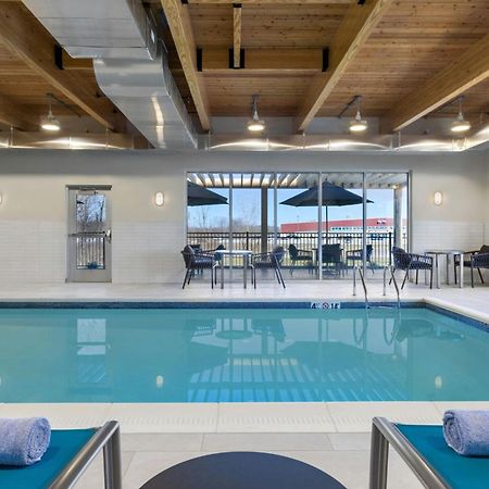 Towneplace Suites By Marriott Geneva At Spire Academy Екстериор снимка