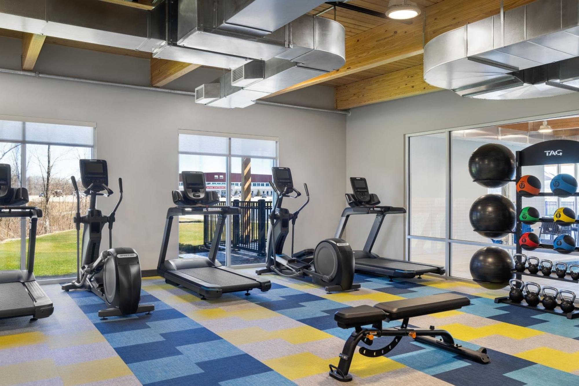 Towneplace Suites By Marriott Geneva At Spire Academy Екстериор снимка