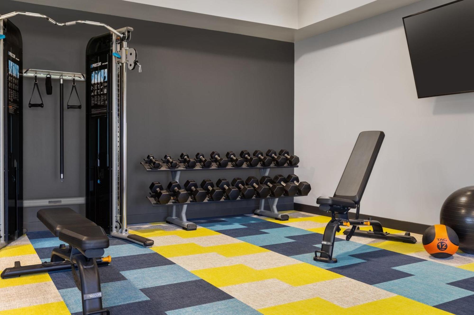 Towneplace Suites By Marriott Geneva At Spire Academy Екстериор снимка