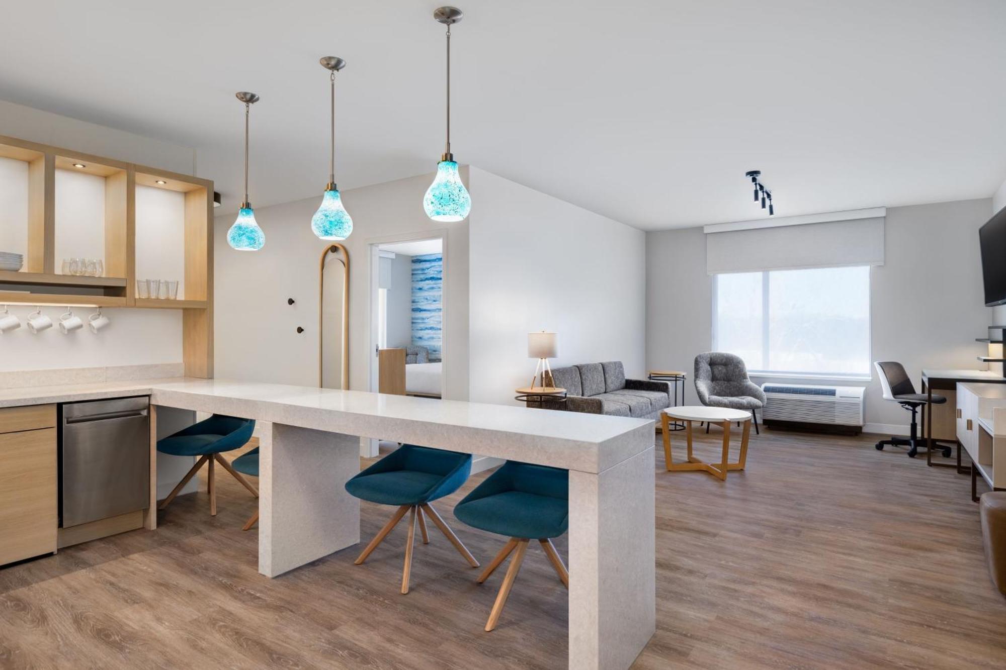 Towneplace Suites By Marriott Geneva At Spire Academy Екстериор снимка